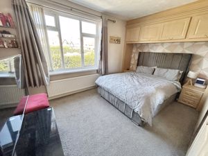 Bedroom- click for photo gallery